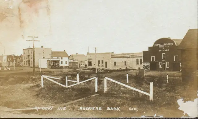 Railway Avenue, Redvers